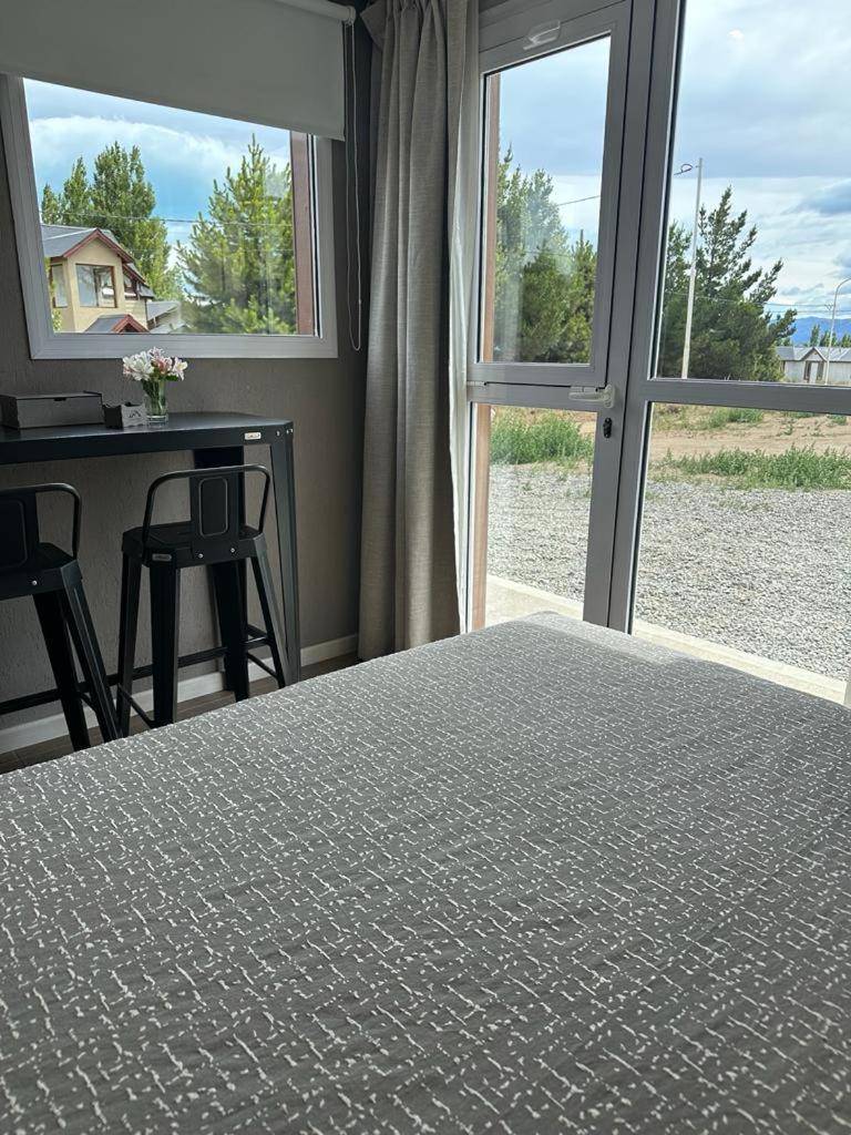 Tierra Tehuelche Hosteria Y Aparts El Calafate Exterior foto